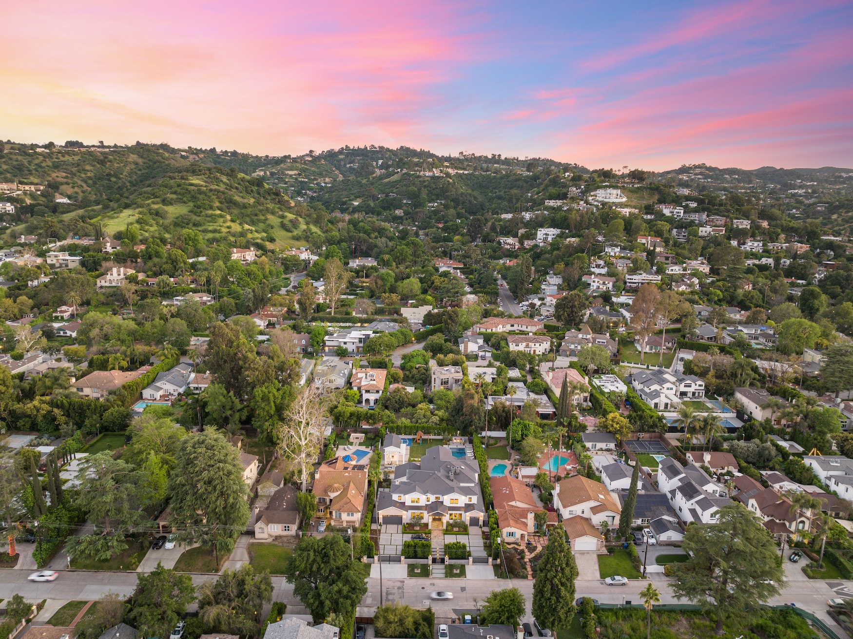 This image is of a Northern California neighborhood, representing how to price a rental property in the area.